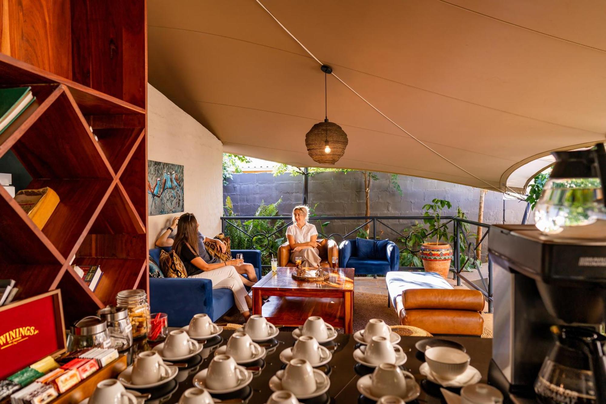 Hotel Shongwe Oasis Victoria Falls Exterior foto